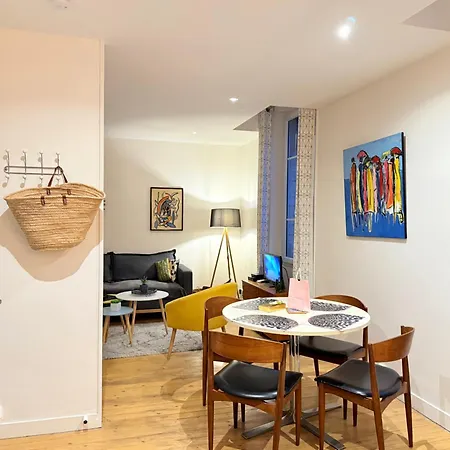 Apartment Sejour Premium T3 Hypercentre, Terrasse, Wifi Style T3 Center Terrace Wifi La Rochelle (Charente-Maritime)