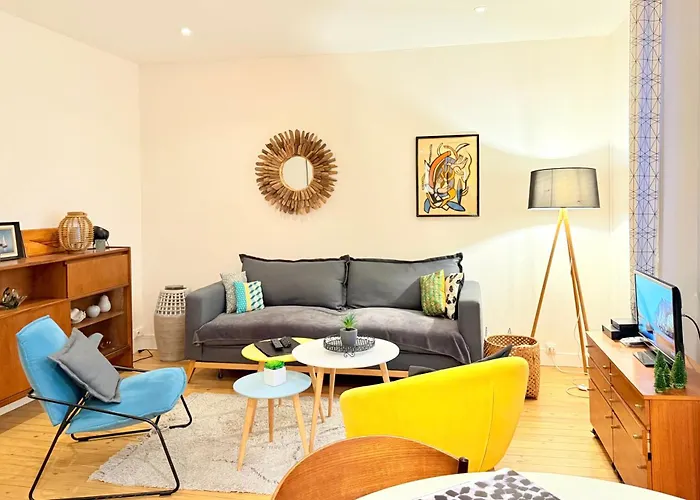 Apartment Sejour Premium T3 Hypercentre, Terrasse, Wifi Style T3 Center Terrace Wifi La Rochelle (Charente-Maritime)